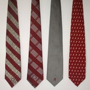 Alabama Crimson Tide
Tie Set - Includes 4 ties; See photos and description.